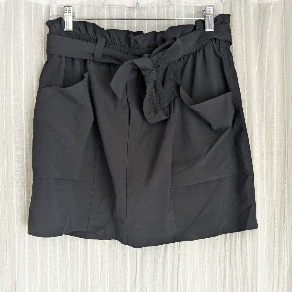 Bundle Of 2 - Athleta Skyline Belted Skort Size 8 Black And Light Gray